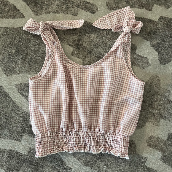 Pink and white crop top, medium - Picture 5 of 5